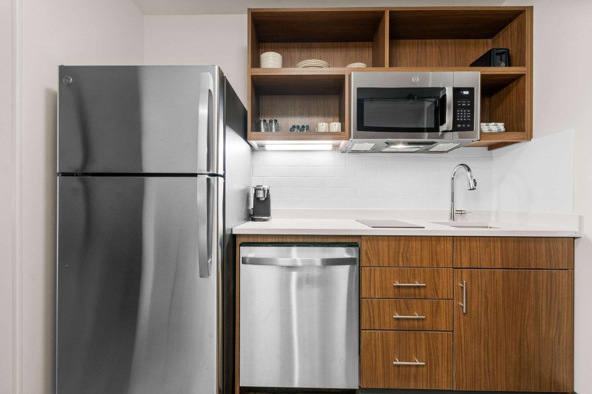 Everhome Suites Lexington - Horse Park מראה חיצוני תמונה