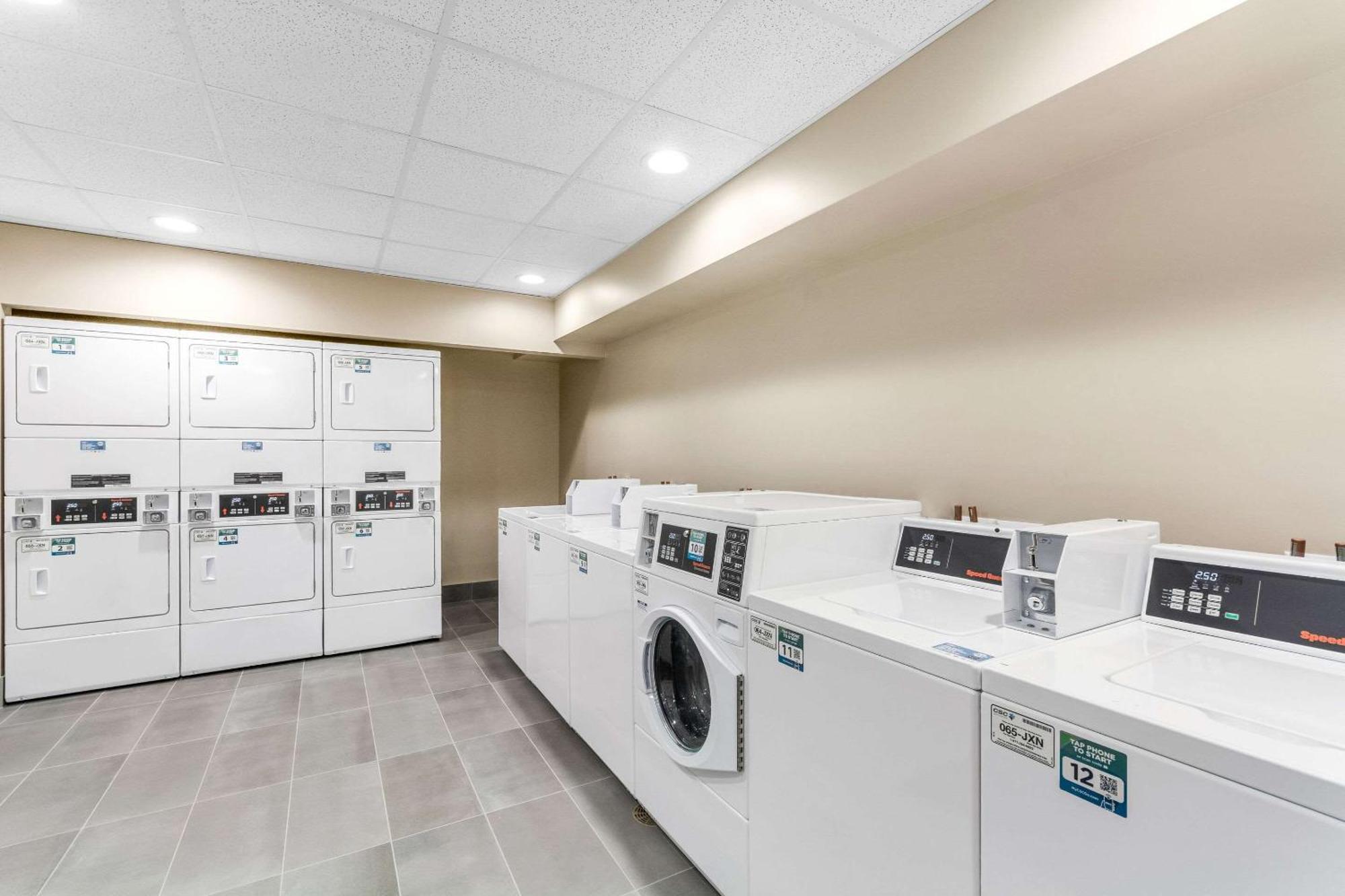 Everhome Suites Lexington - Horse Park מראה חיצוני תמונה
